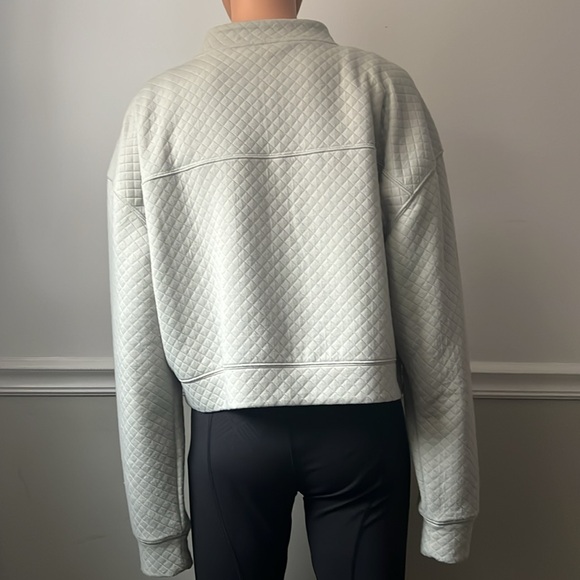 #47. GILLY HICKS Women’s Quilted Bomber Jacket - Picture 10 of 15